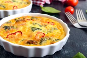 frittata keto de espinaca y bacón